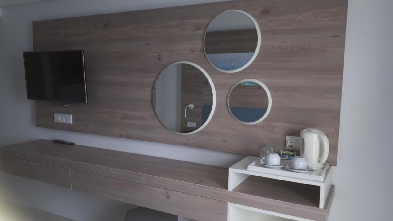Karousos Beach Rooms Ayia Napa Bagian luar foto